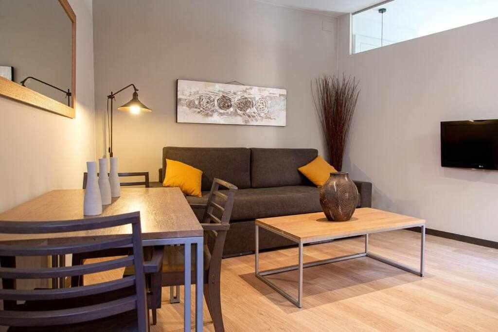 Inspired By Enjoyapartments Βαρκελώνη Δωμάτιο φωτογραφία